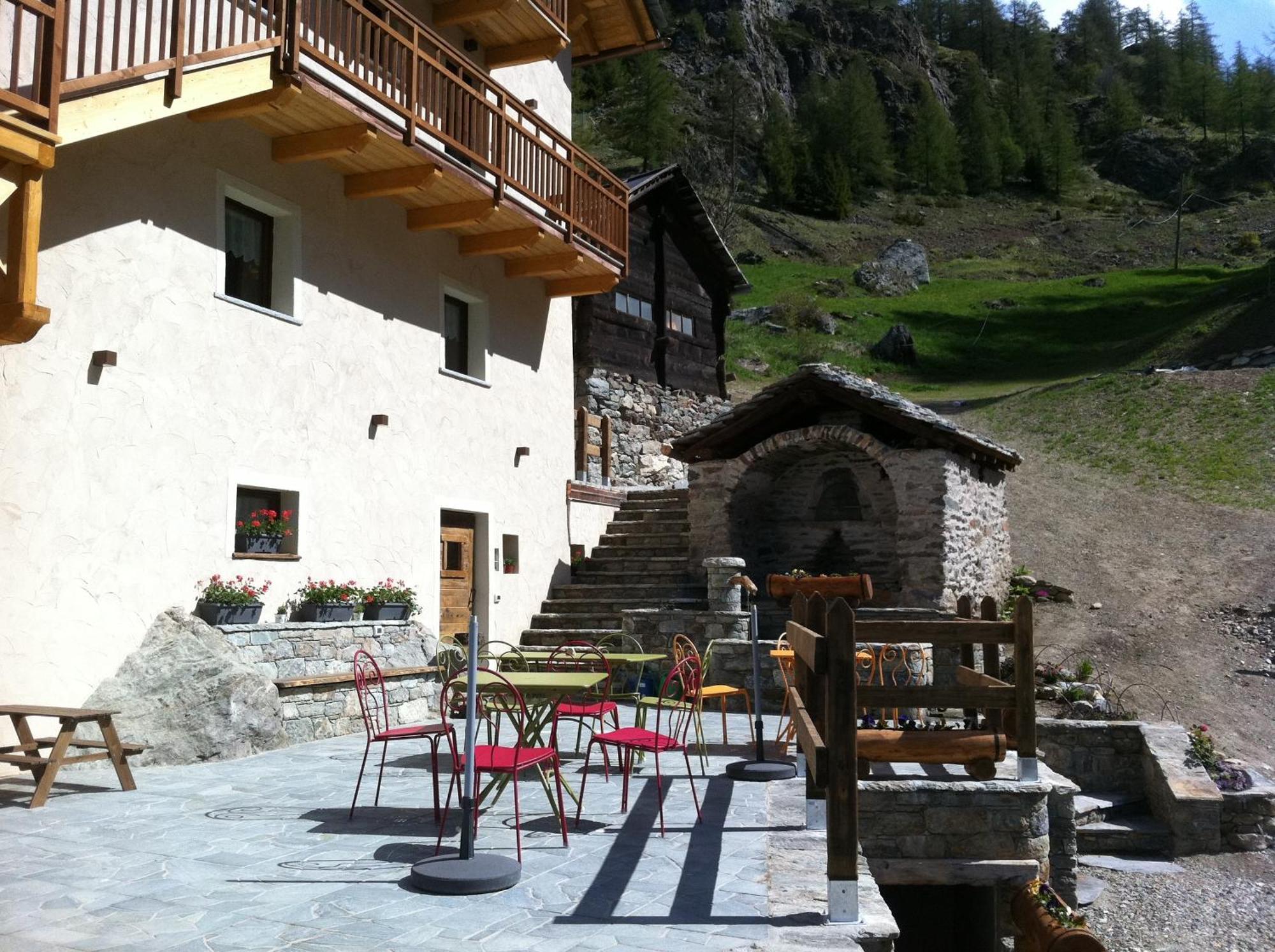 Alpe Rebelle Bed & Breakfast Bionaz Exterior foto