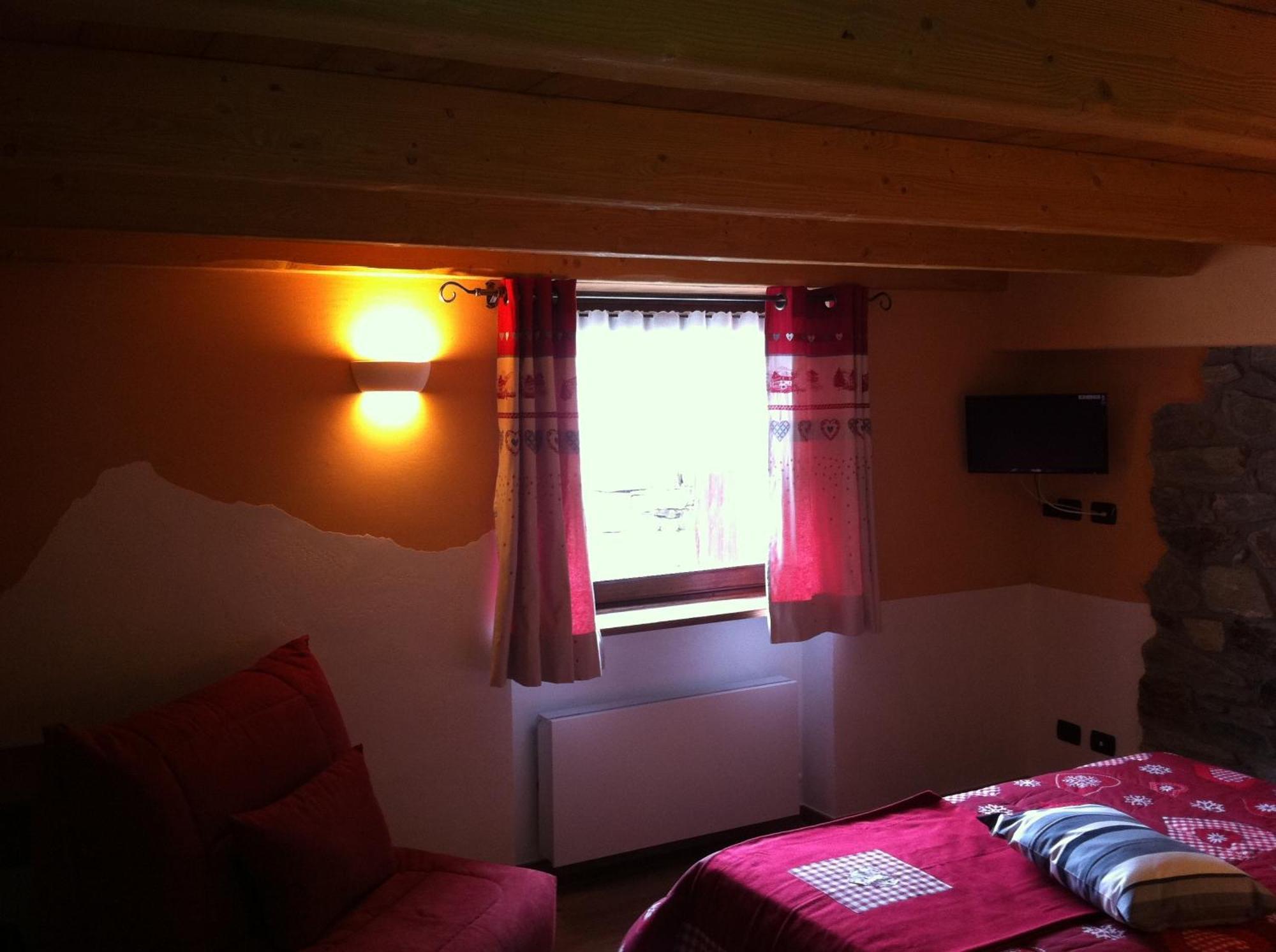 Alpe Rebelle Bed & Breakfast Bionaz Exterior foto